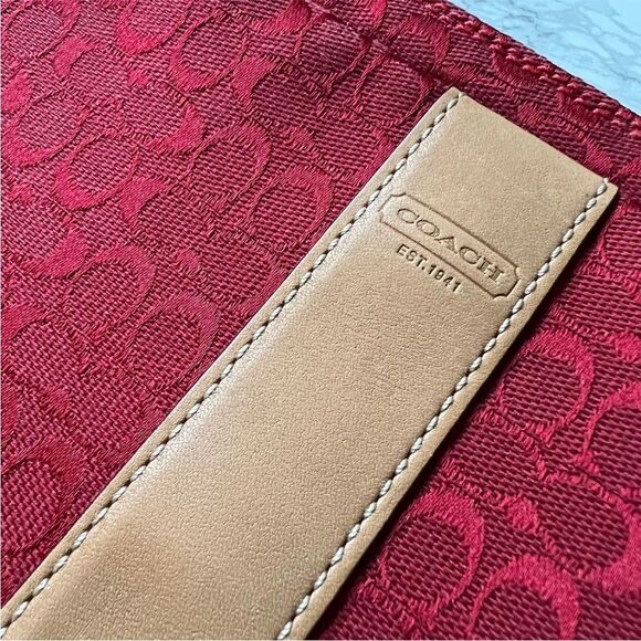 Coach Signature canvas zip around laptop computer case bag - Picture 2 of 7